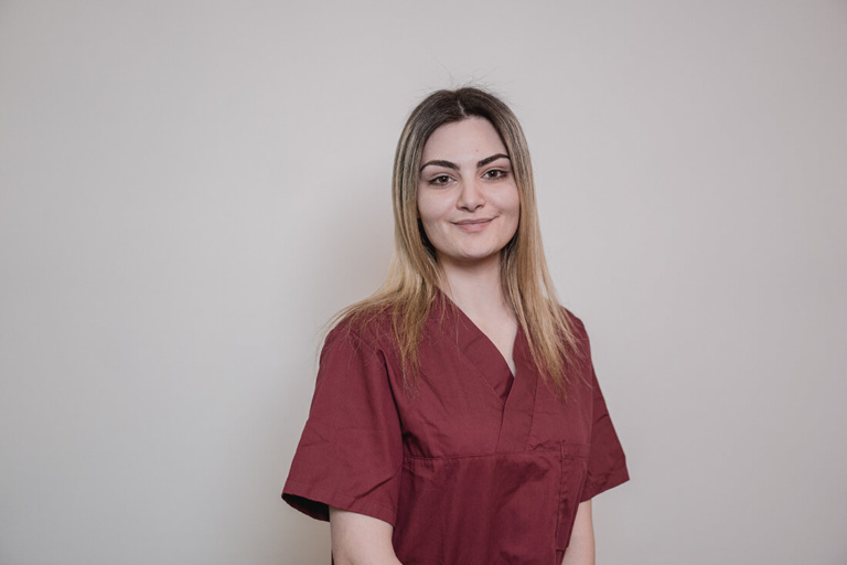 Mund-Kiefer-Gesichtschirurgie-Pforzheim-Rafalia-Zyganitidou-b Mund-Kiefer-Gesichtschirurgie-Pforzheim-Rafalia-Zyganitidou-b