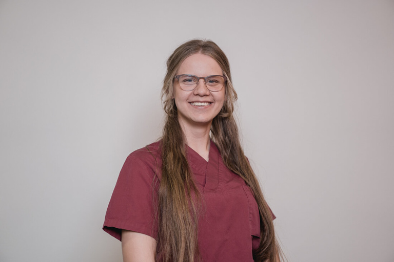 Mund-Kiefer-Gesichtschirurgie-Pforzheim-Vanessa-Kraus Mund-Kiefer-Gesichtschirurgie-Pforzheim-Vanessa-Kraus