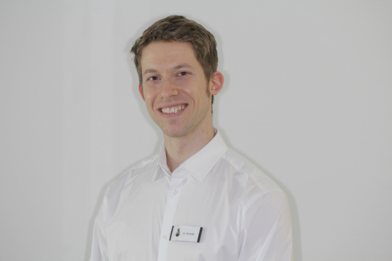 Mund-Kiefer-Gesichtschirurgie-Pforzheim-Dr.-Ole-Schmidt Mund-Kiefer-Gesichtschirurgie-Pforzheim-Dr.-Ole-Schmidt