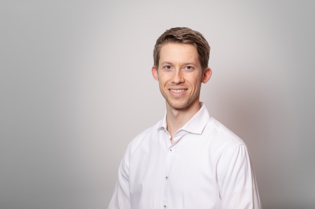 Praxisklinik für Mund-, Kiefer- und Gesichtschirurgie Pforzheim – Team – Dr. med. dent. Ole-Christian Schmidt Praxisklinik für Mund-, Kiefer- und Gesichtschirurgie Pforzheim - Team - Dr. med. dent. Ole-Christian Schmidt