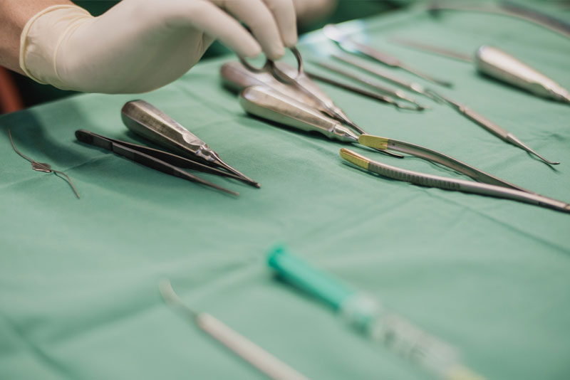 Kinderbehandlung Praxisklinik für Chirurgie und Implantate Pforzheim OTA Kinderbehandlung Praxisklinik für Chirurgie und Implantate Pforzheim OTA